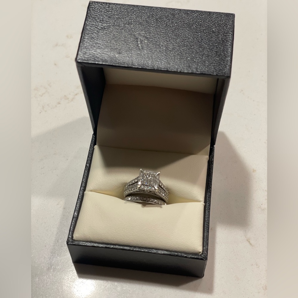 Fred Meyer Jewelers Diamond Engagement Ring and Band